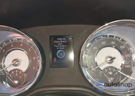 2012 Chrysler 300 из США, поврежденный, VIN 2C3CCAAG2CH126886